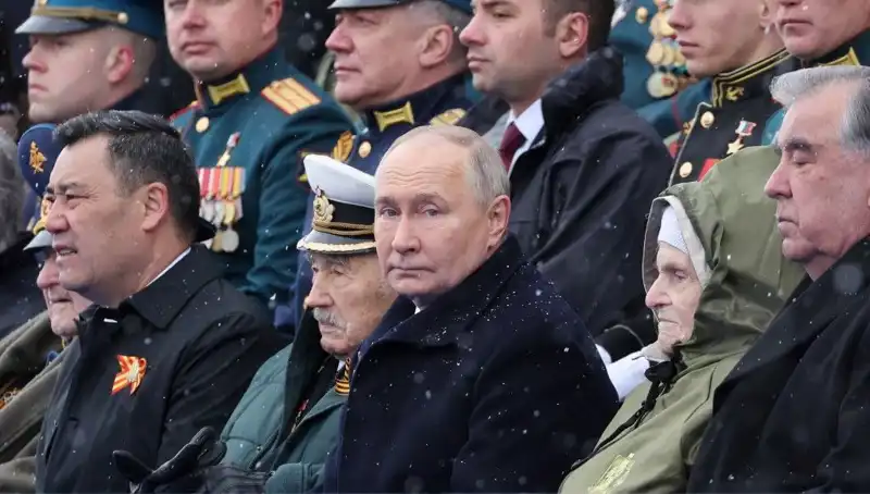 Rus Ordusu Yeniden Yapılanıyor: Putin’in Tarihi Askeri Çağrısı