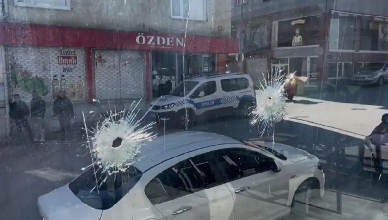 Bursa'da Kıraathaneye Silahlı Saldırı: Olayın Perde Arkası Nedir?