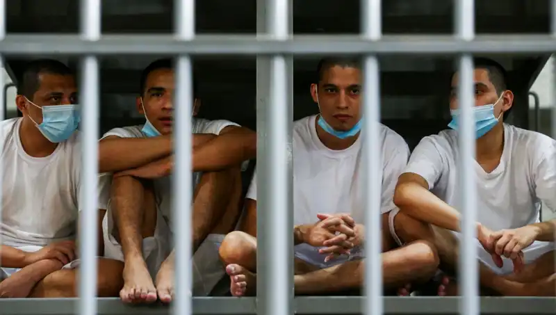 El Salvador'dan Venezuela'ya Seslenen Siyasi Tutuklu İsteği: Fısıldayan Sözler