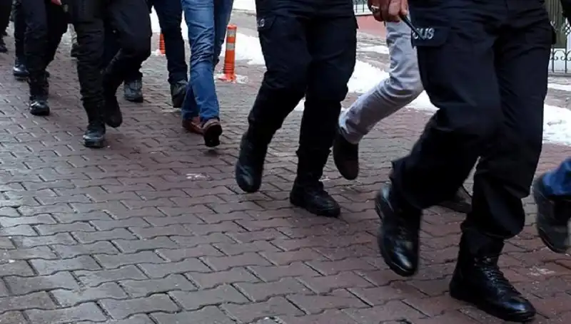 Muğla'da Uyuşturucu Operasyonu: 24 Şahıs Tutuklandı, Uyuşturucu Ticareti Çökertildi