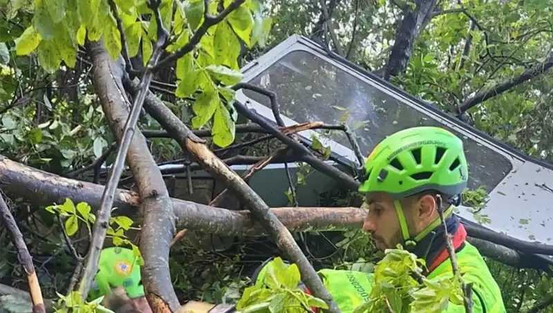 İtalya'da Teleferik Faciası: 4 Kişinin Hayatını Kaybetmesine Neden Oldu