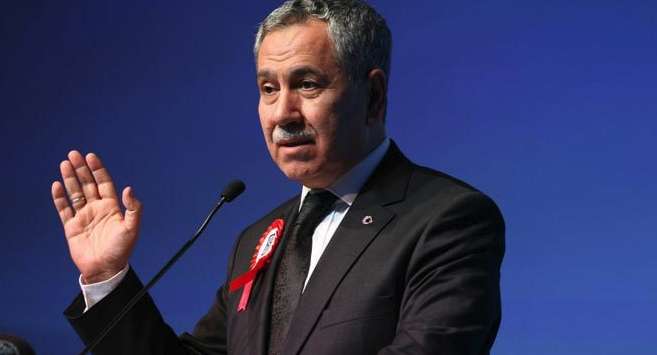 Gencecik İnsanlar Bedenlerini Teşir Ediyor