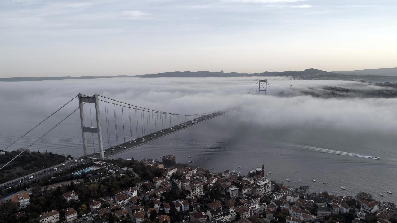 İstanbul Boğazı'nda Gemiler Çift Yönlü Kapatıldı