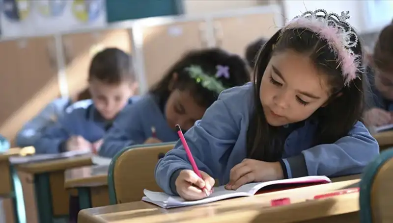 Okullar Ara Tatil Sonrası Ne Zaman Açılacak? 2024-2025 Takvimi