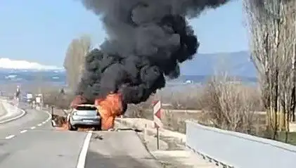 Kütahya'da Seyir Halindeki Otomobil Neden Alev Alev Yandı?