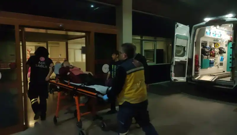 Anne ve Oğlu Sobadan Zehirlenerek Hastaneye Kaldırıldı