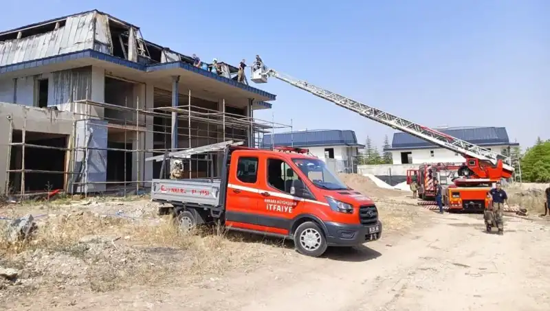 Gölbaşı'nda Villaların Bulunduğu Alan Yangınla Sarsıldı: Olayın Ayrıntıları