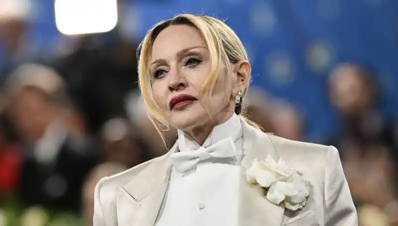 Madonna'nın Yeni Diyeti: Kanser Düşmanı mı, Yoksa Yanlış Anlama mı?