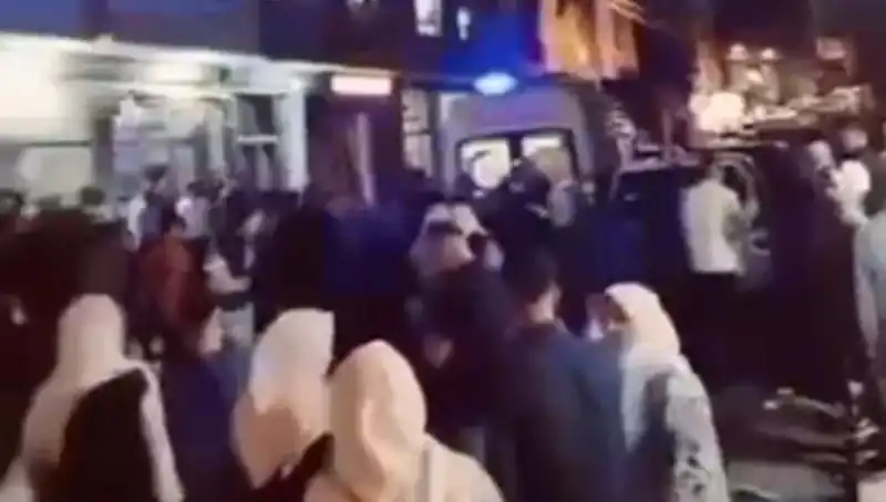 14 Yaşındaki Kader'in Balkondan Düşmesi Korkuttu: Hayati Tehlikesi Devam Ediyor