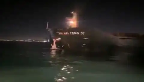Ahırkapı’da Yük Gemisi Karaya Oturdu: Olayla İlgili Tüm Detaylar