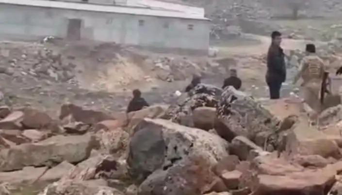 Diyarbakır’da Taşlı, Silahlı Kavga: Üç Can Alıp, Çok Sayıda Yaralı Bıraktı