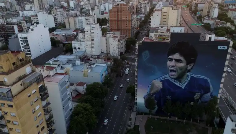 Maradona'nın Ölümü: Sağlık Çalışanları Cinayetle Yargılanacak Mı?