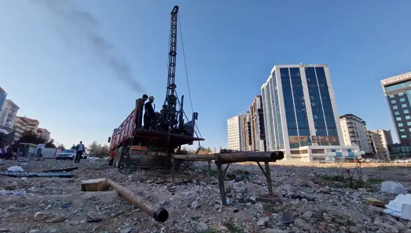 Galeria Sitesi'nde İlk Kazmanın Vurulması: 89 Kişi İçin Anma