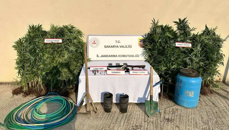Sakarya'da Uyuşturucu Operasyonu: Suçlu Çeteye Darbe İndirildi